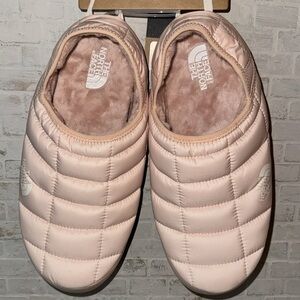 North Face Soft Pink Quilted Faux Fur Mountain Essentials Lounge Mule Slippers